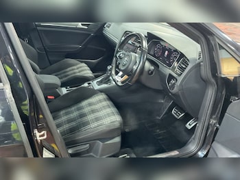 Used Volkswagen Golf 2019 for sale - 77227452: Photo