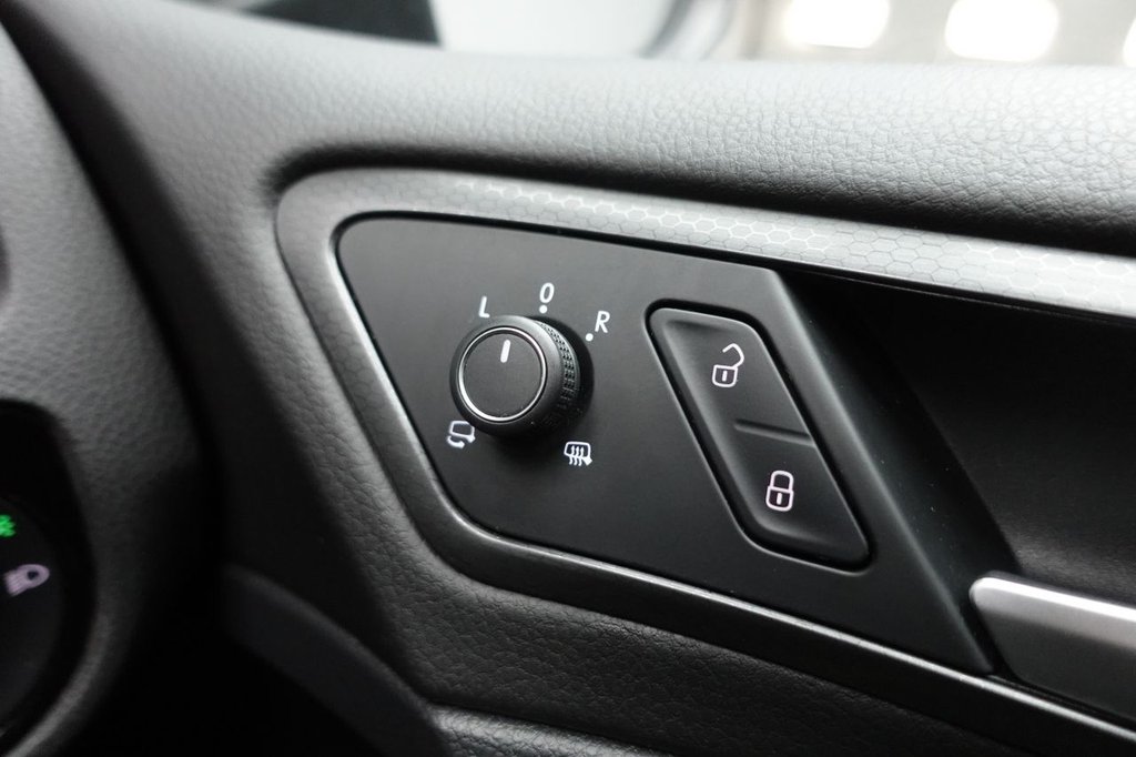 Used Volkswagen Golf 2019 for sale - 77227452: Photo 50