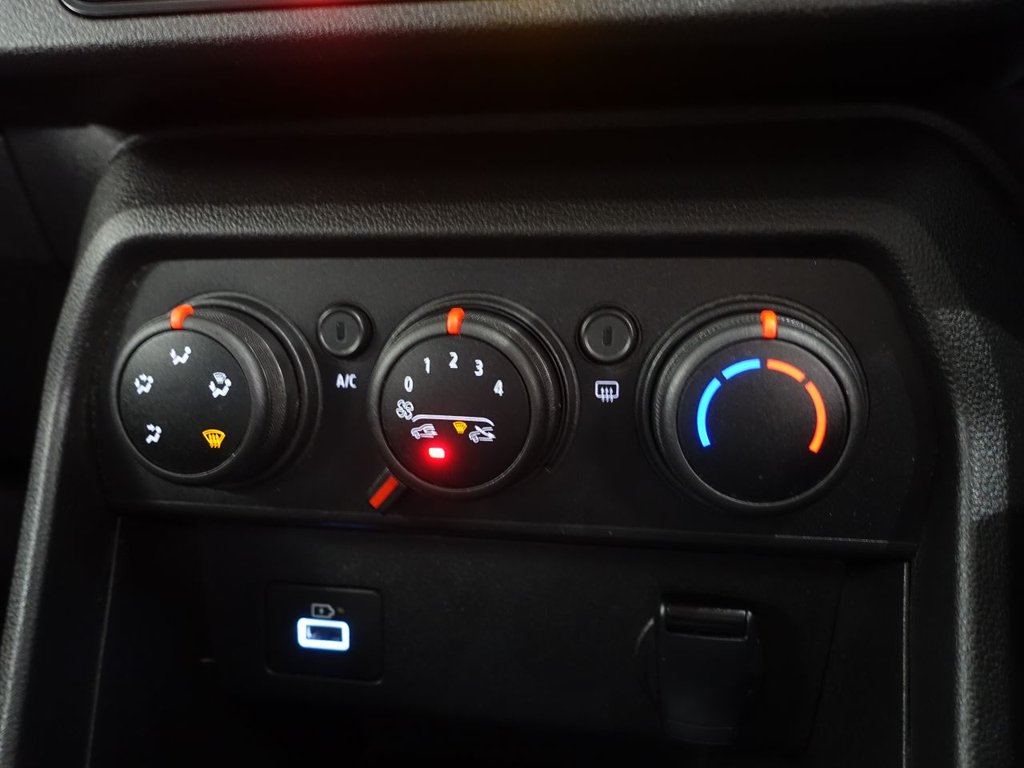 Used Dacia Sandero Stepway 2022 for sale - 77027113: Photo 32