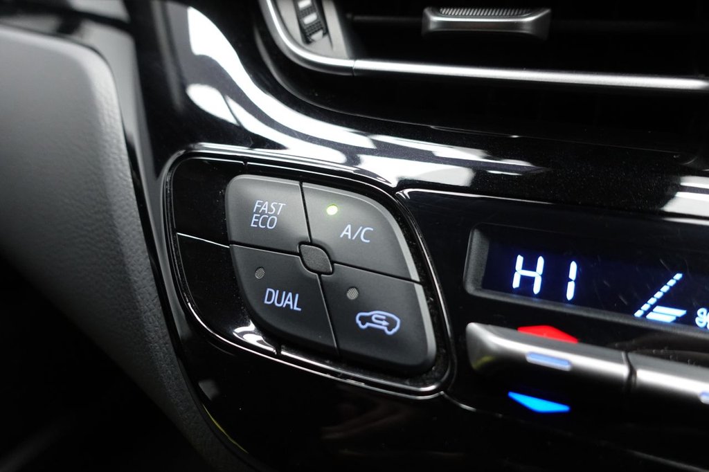 Used Toyota C-HR 2019 for sale - 77384131: Photo 27