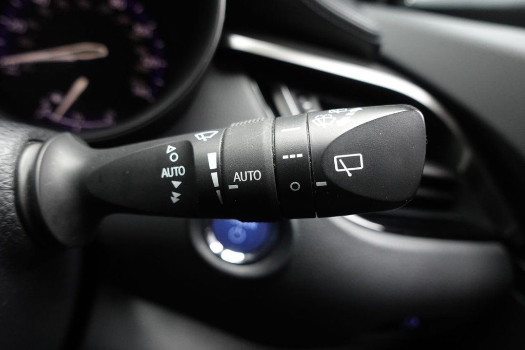 Used Toyota C-HR 2019 for sale - 77384131: Photo 38