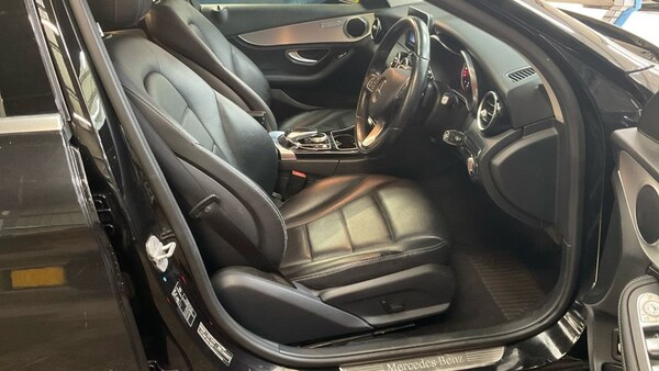 Used Mercedes-Benz C Class 2015 for sale - 76210851: Photo 2