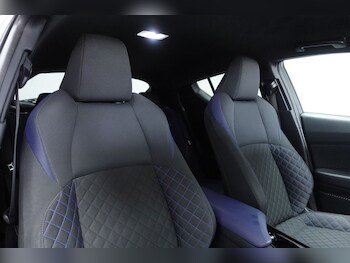 Used Toyota C-HR 2020 for sale - 79584606: Photo