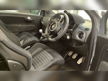 Used Abarth 595 2018 for sale - 77212489: Photo