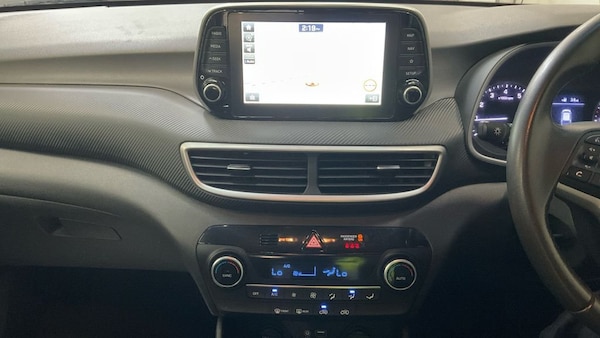 Used Hyundai TUCSON 2019 for sale - 76210850: Photo 3