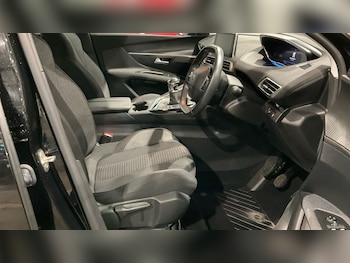 Used Peugeot 3008 2021 for sale - 76867856: Photo