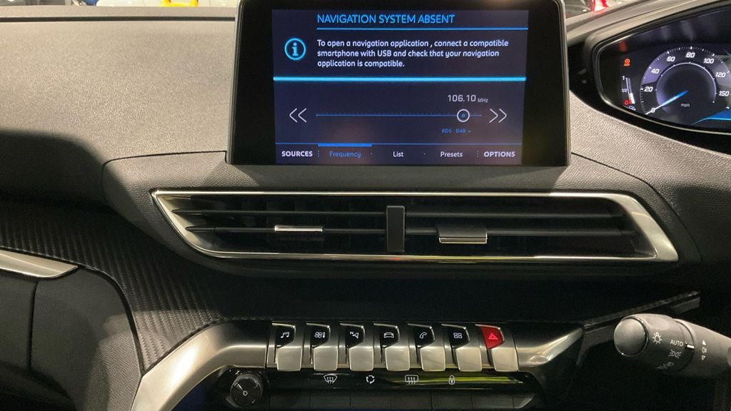 Used Peugeot 3008 2021 for sale - 76867856: Photo 3