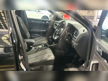 Used Volkswagen T-Roc 2020 for sale - 77655475: Photo