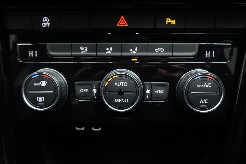 Used Volkswagen T-Roc 2020 for sale - 77655475: Photo 41