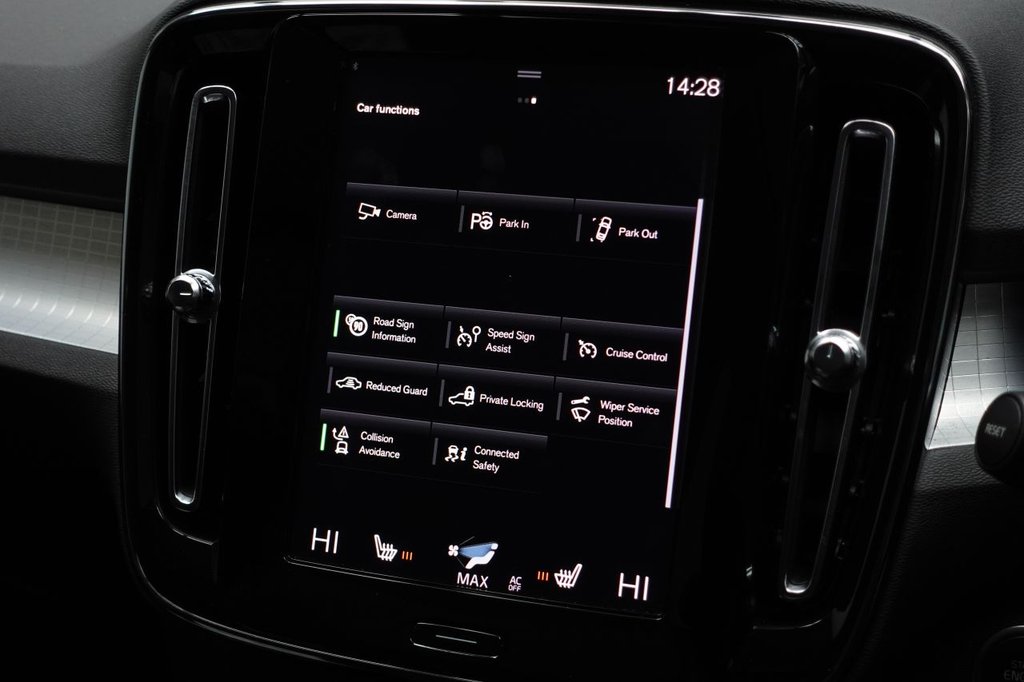 Used Volvo XC40 2018 for sale - 76570517: Photo 30