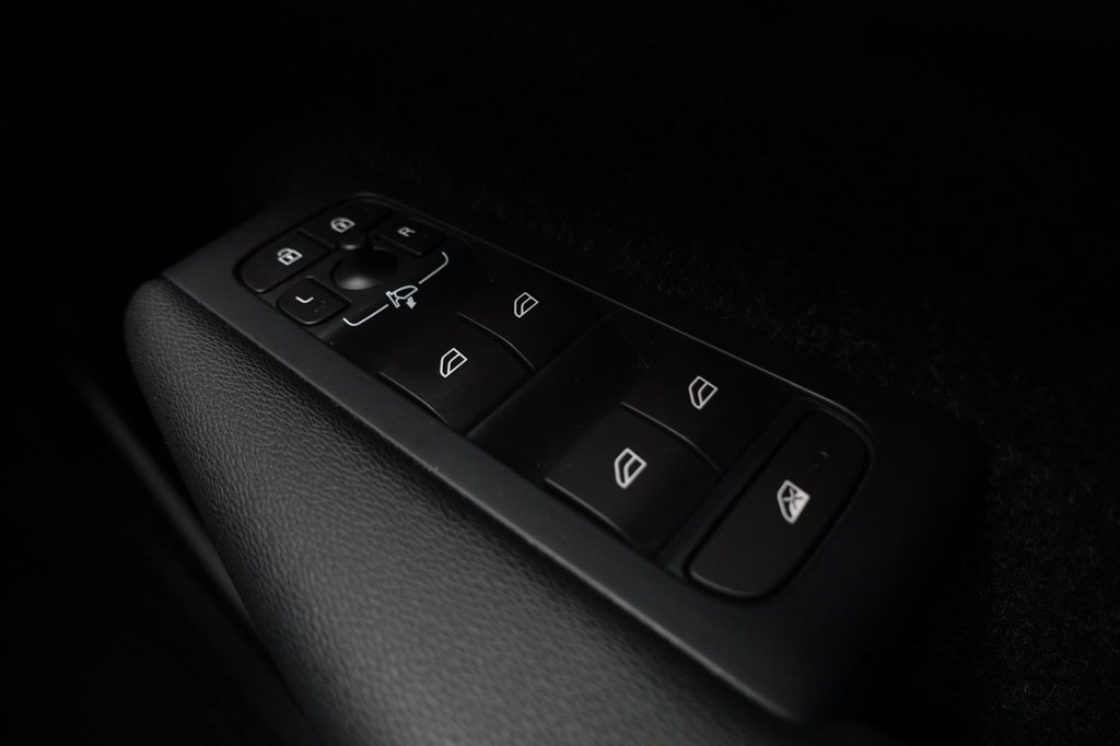 Used Volvo XC40 2018 for sale - 76570517: Photo 42