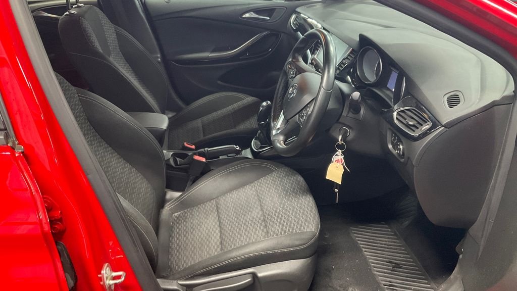 Used Vauxhall Astra 2016 for sale - 77384652: Photo 3