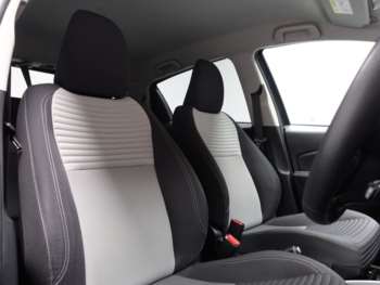 Used Toyota Yaris 2019 for sale - 75264370: Photo