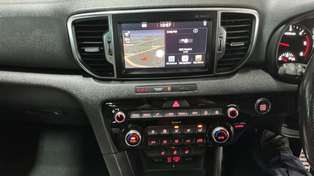 Used Kia Sportage 2017 for sale - 77507930: Photo 2