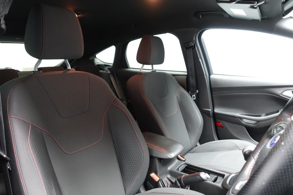 Used Ford Focus 2018 for sale - 77680237: Photo 3