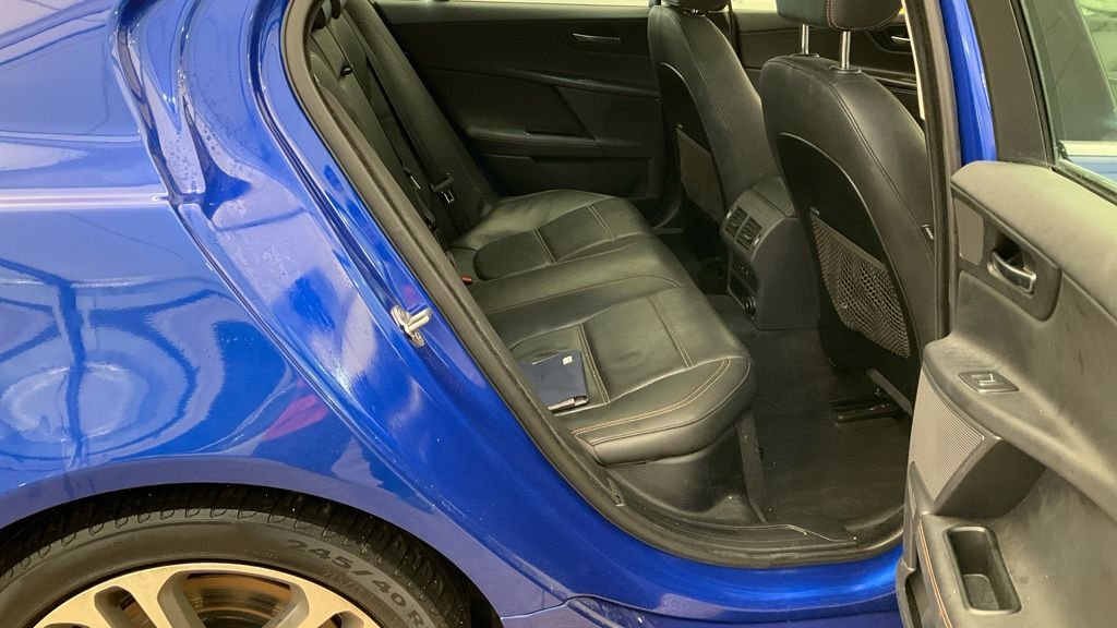 Used Jaguar XE 2018 for sale - 76632484: Photo 12