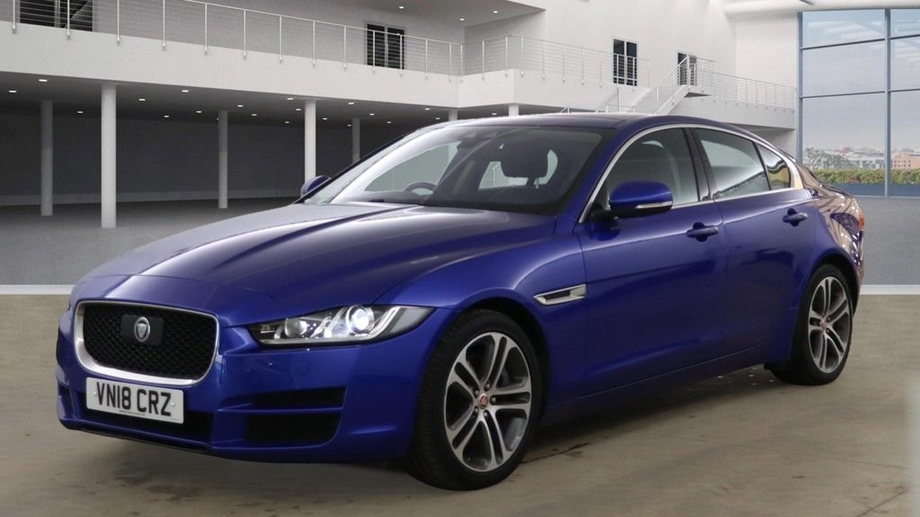 Used Jaguar XE 2018 for sale - 76632484: Photo 5
