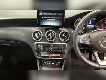 Used Mercedes-Benz A-Class 2016 for sale - 76172936: Photo 3