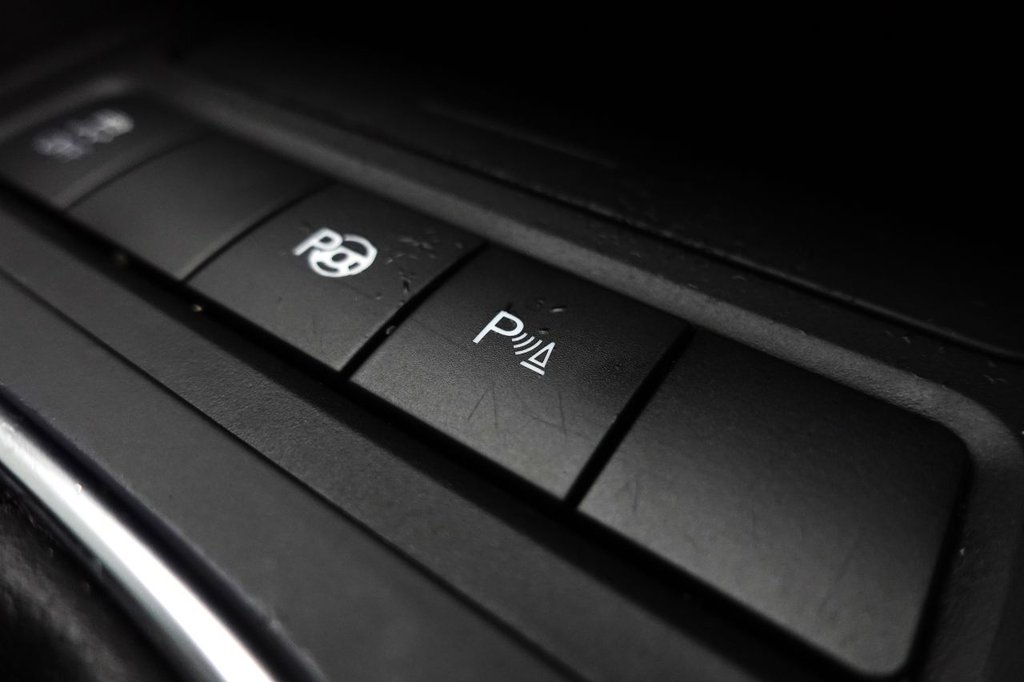 Used Volkswagen Golf 2012 for sale - 76385908: Photo 33