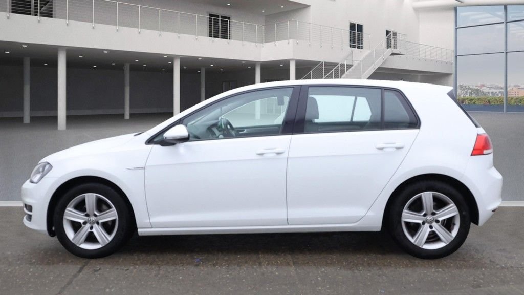 Used Volkswagen Golf 2017 for sale - 76367727: Photo 11
