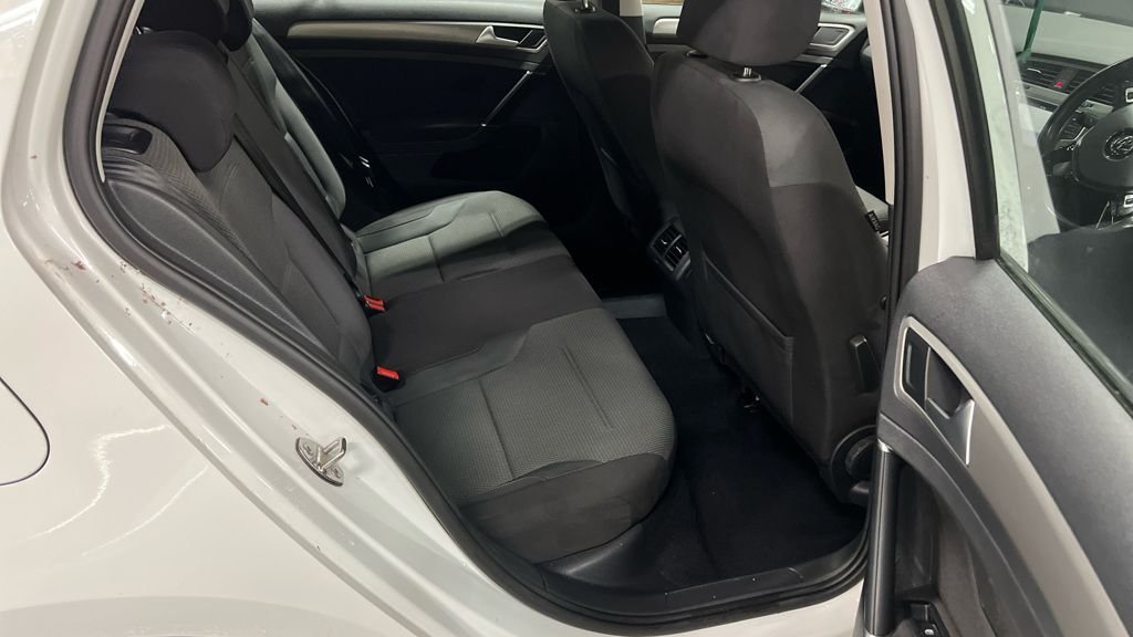 Used Volkswagen Golf 2017 for sale - 76367727: Photo 12