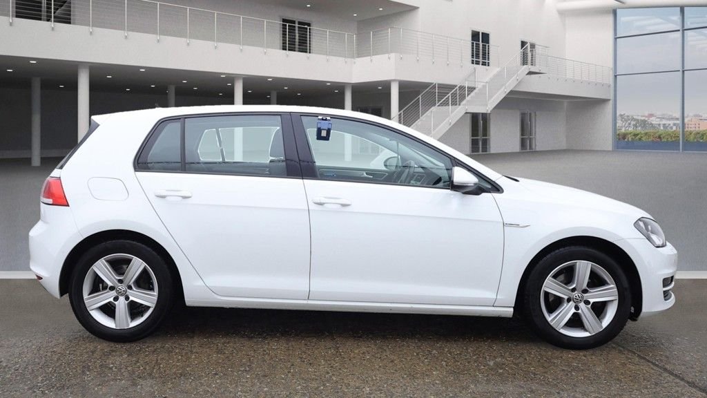 Used Volkswagen Golf 2017 for sale - 76367727: Photo 9