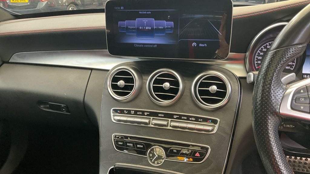 Used Mercedes-Benz C-Class 2017 for sale - 76105971: Photo 3