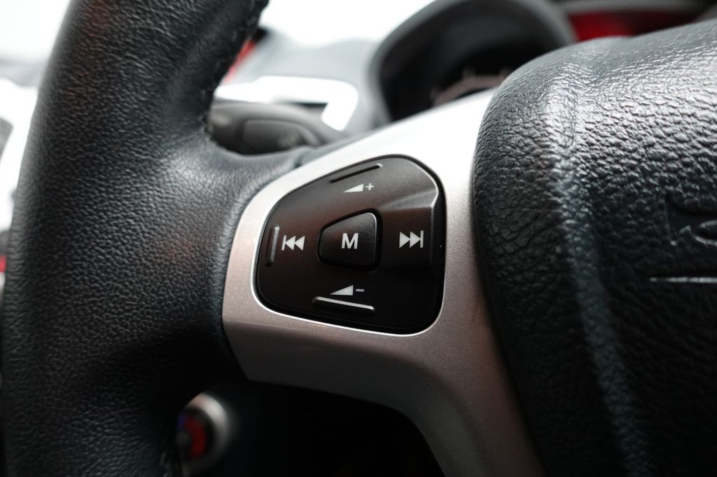 Used Ford Fiesta 2012 for sale - 76617856: Photo 21