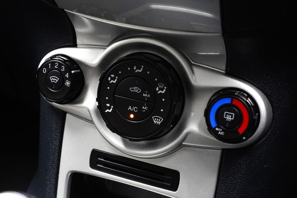 Used Ford Fiesta 2012 for sale - 76617856: Photo 33