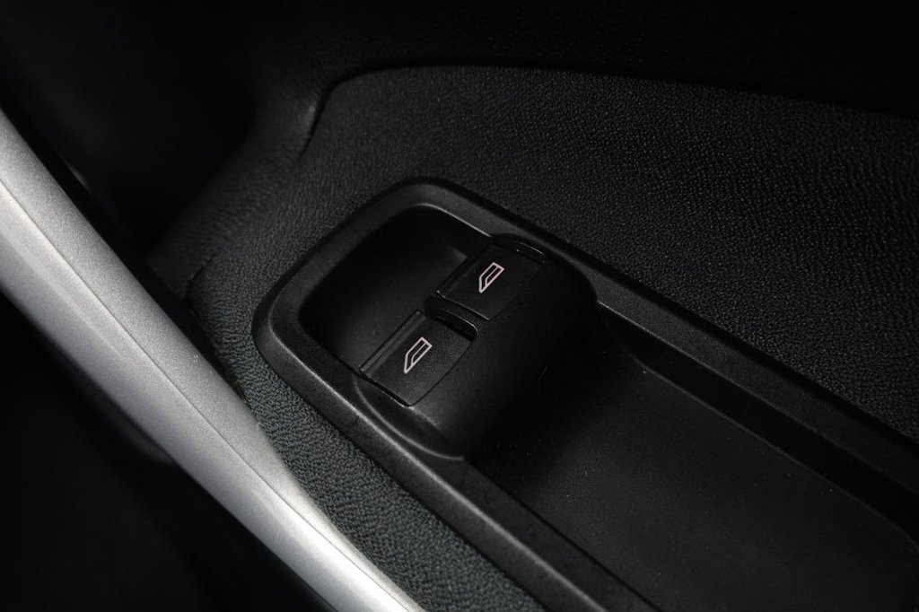 Used Ford Fiesta 2012 for sale - 76617856: Photo 41