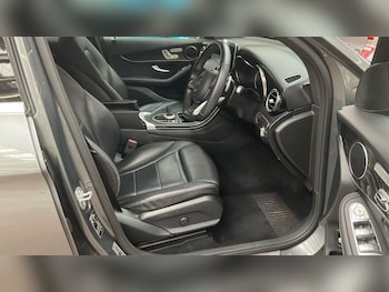 Used Mercedes-Benz GLC 2019 for sale - 75527589: Photo