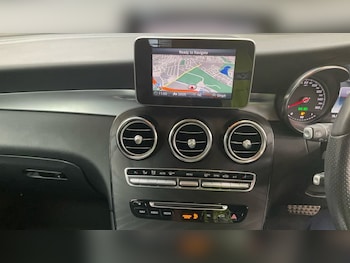 Used Mercedes-Benz GLC 2019 for sale - 75527589: Photo