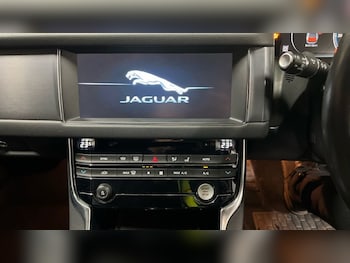 Used Jaguar XF 2018 for sale - 76430322: Photo