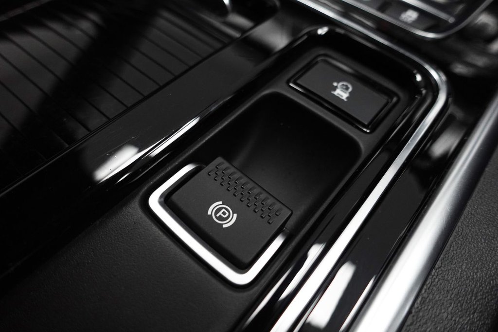 Used Jaguar XF 2018 for sale - 76430322: Photo 47