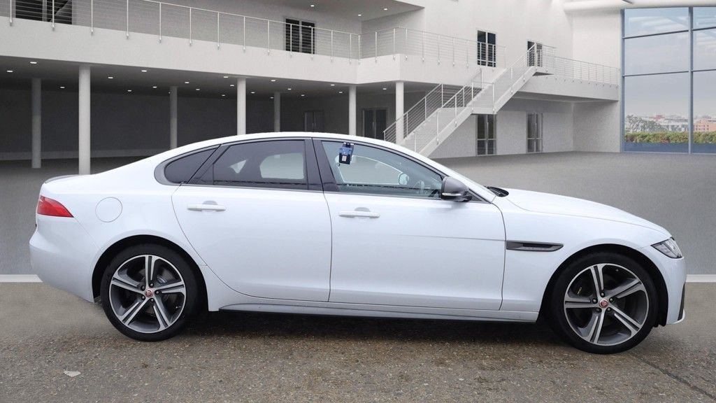 Used Jaguar XF 2018 for sale - 76430322: Photo 9
