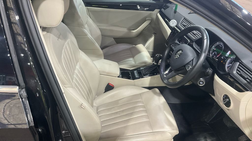 Used Skoda Superb 2018 for sale - 77835853: Photo 3