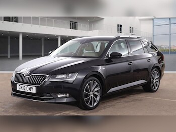 Used Skoda Superb 2018 for sale - 77835853: Photo