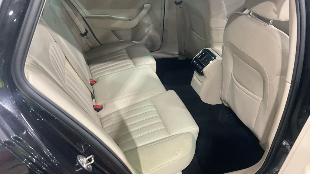 Used Skoda Superb 2018 for sale - 77835853: Photo 7