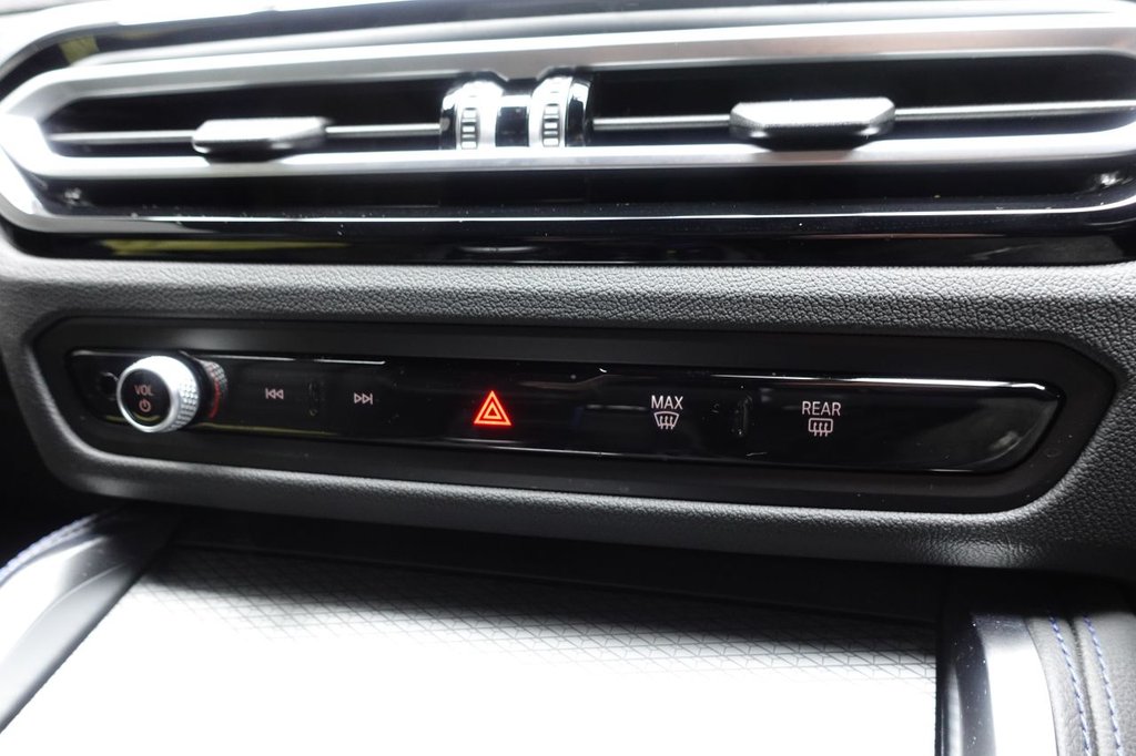 Used BMW i4 2022 for sale - 77188307: Photo 35