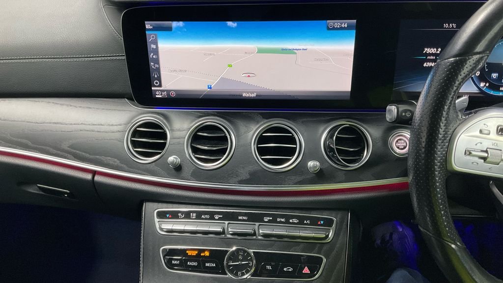 Used Mercedes-Benz E Class 2019 for sale - 78153971: Photo 2