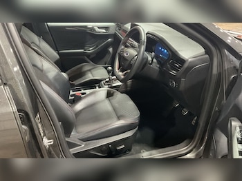 Used Ford Focus 2020 for sale - 78153895: Photo