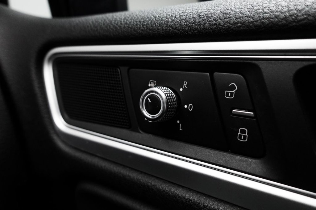 Used Volkswagen Touareg 2017 for sale - 75960659: Photo 49