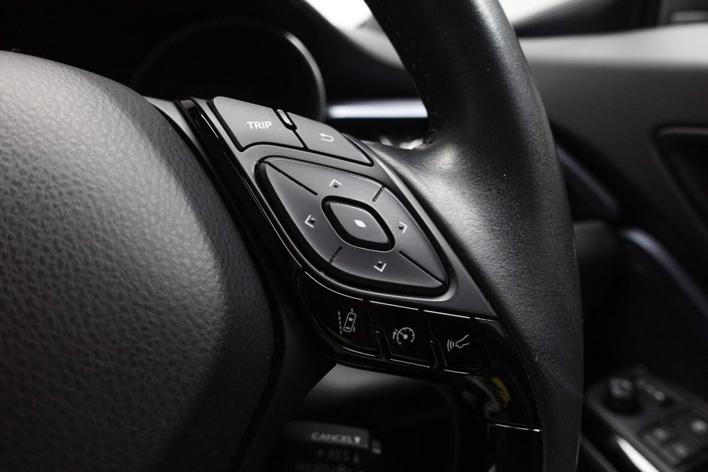 Used Toyota C-HR 2021 for sale - 75896292: Photo 24