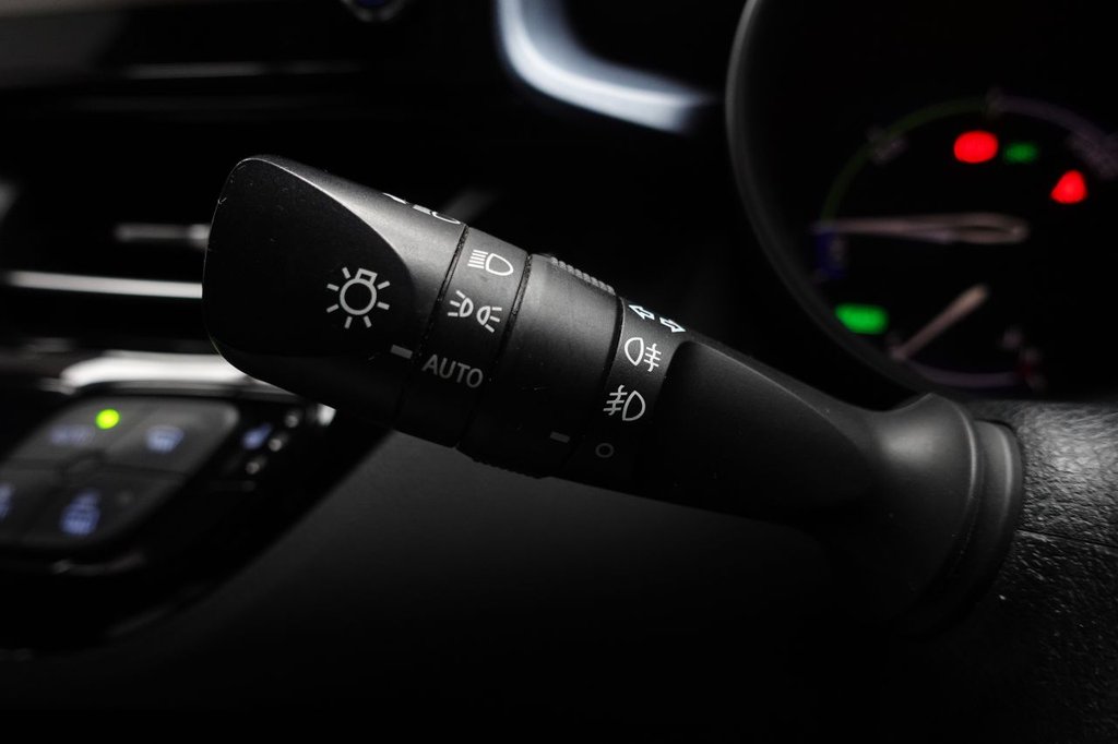 Used Toyota C-HR 2021 for sale - 75896292: Photo 40