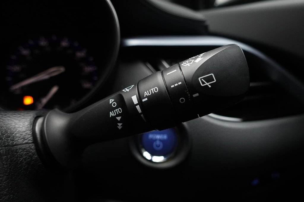 Used Toyota C-HR 2021 for sale - 75896292: Photo 41