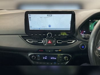 Used Hyundai i30 2021 for sale - 76632402: Photo