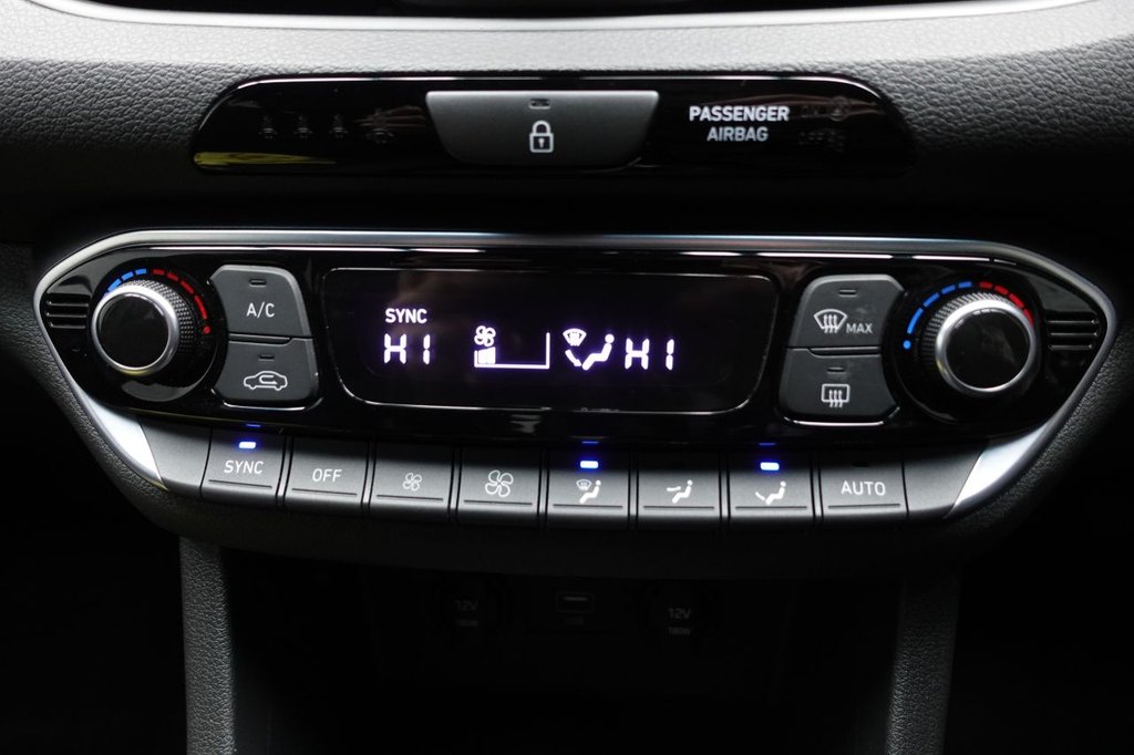 Used Hyundai i30 2021 for sale - 77720435: Photo 41