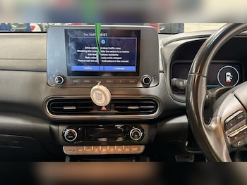 Used Hyundai KONA 2021 for sale - 76132261: Photo 3