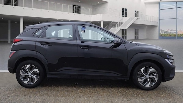 Used Hyundai KONA 2021 for sale - 76132261: Photo 9