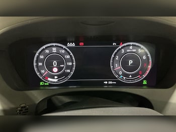 Used Jaguar F-Pace 2019 for sale - 77719817: Photo